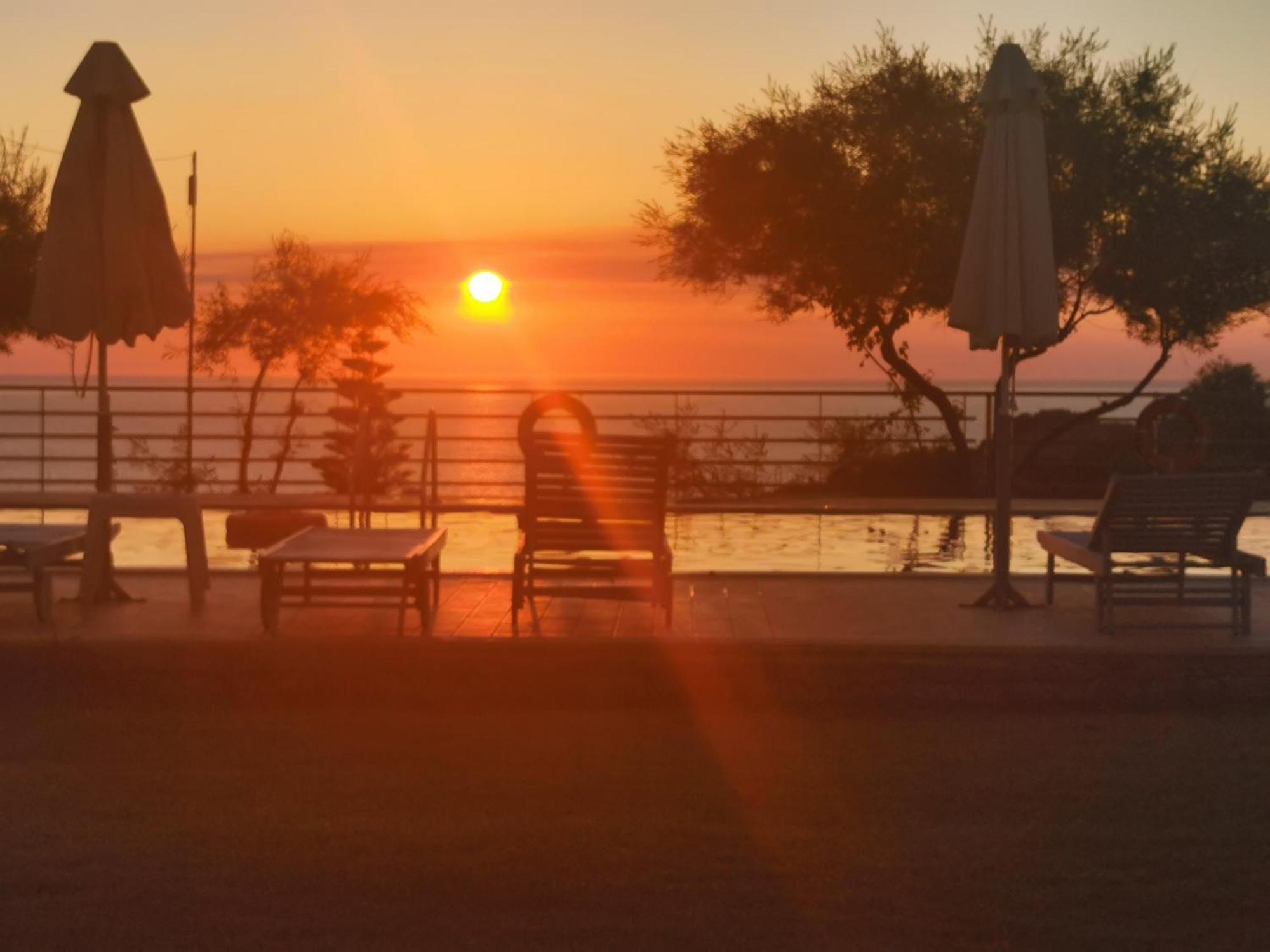 Molivos Sunset Apartments Míthimna Kültér fotó